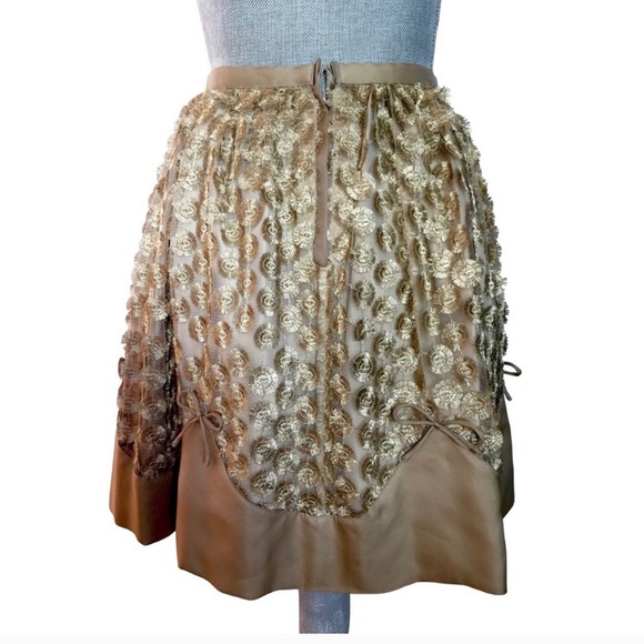 Beautiful RED Valentino Skirt - Picture 5 of 8